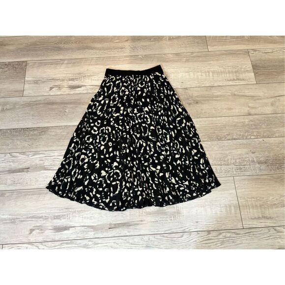 H & M knee length/midi skirt size 4 - Picture 1 of 10